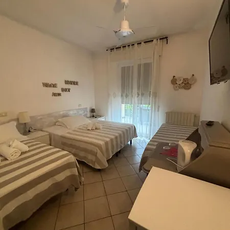 Casa Versilia 2*